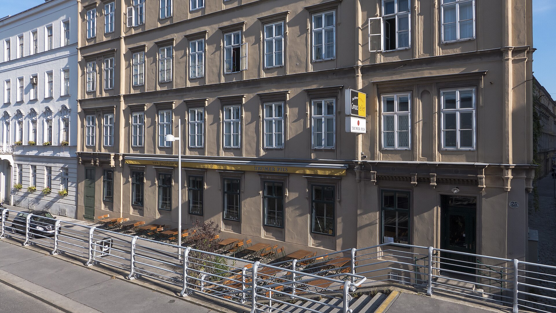 Der Gmoakeller, ein klassisches Wiener Beisl